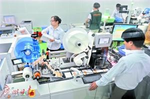 護照、港澳通行證制作也需要用到風(fēng)淋室